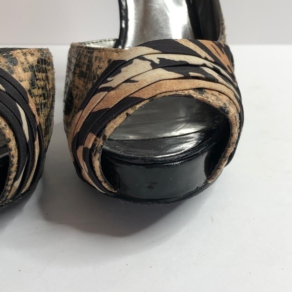 Guess Heels Animal Print Platform Shoes #7.5 - Picture 4 of 11